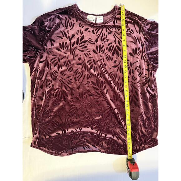 Bentley Plus 2XL Purple Velvet Long Sleeve Top with a Floral Pattern - Picture 7 of 7
